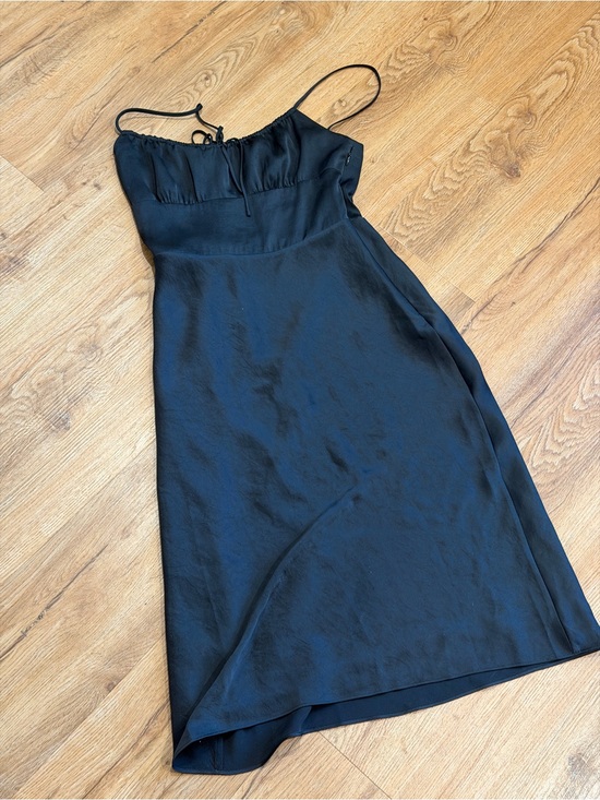 Wilfred Dresses & Skirts - Wilfred Black Satin Midi Slip Dress